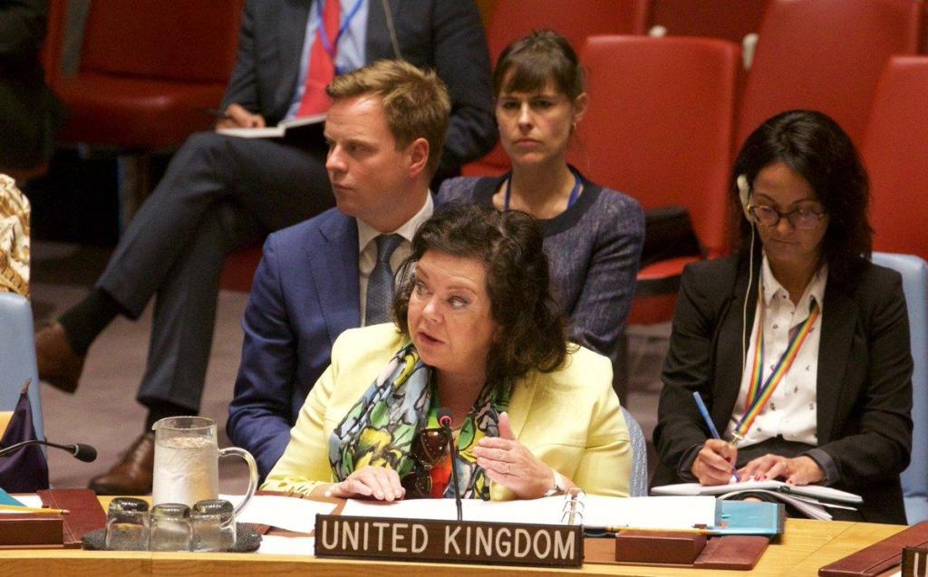 بيرس: مجازر على الأرض وأطفال ينقذون&nbsp;أطفالاً