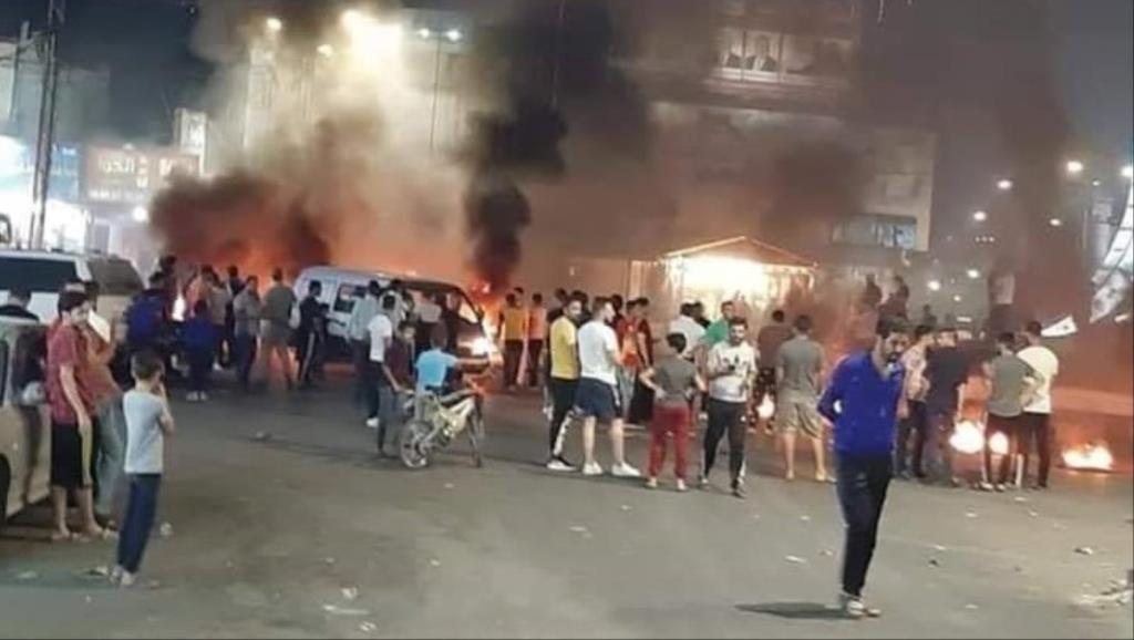 حرق إطارات وقطع طريق في الأردن