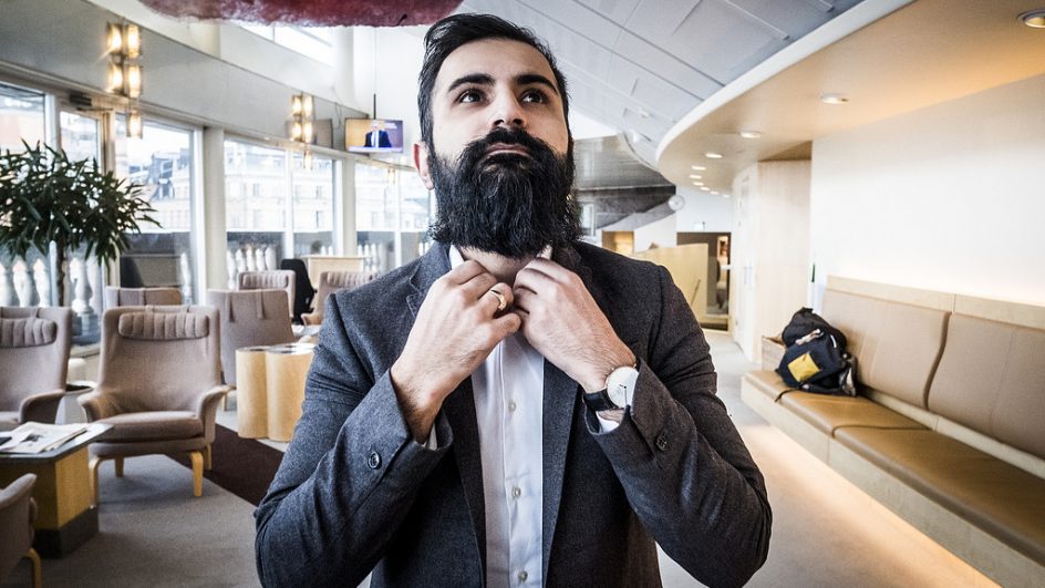 السويد.. طرد “حنيف بالي” من عضوية لجان&nbsp;البرلمان