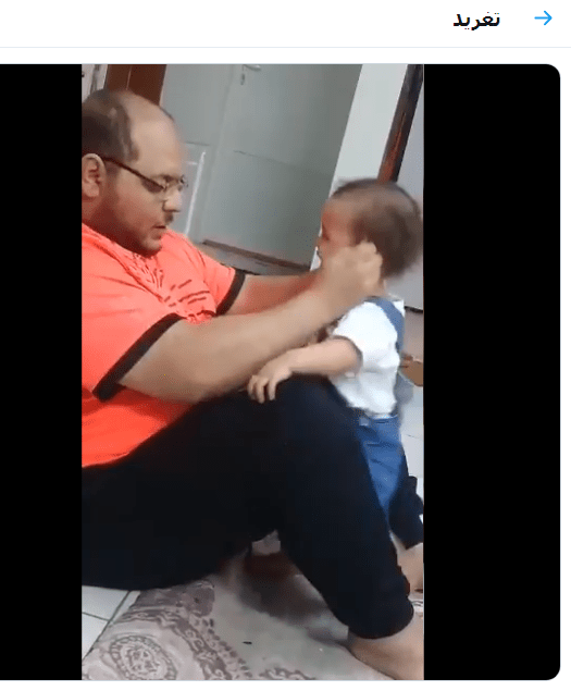 شاهد.. فيديو صادم لأب يعذب طفلته لإجبارها على&nbsp;المشي