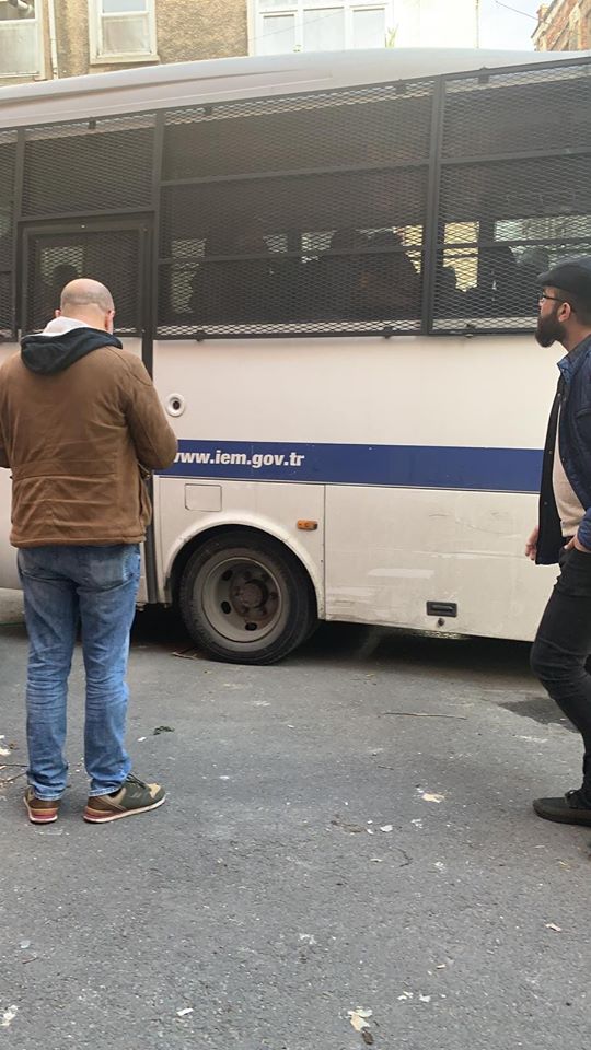 اسطنبول..اعتقال سوريين تظاهروا أمام القنصلية الروسية تضامنا مع&nbsp;إدلب