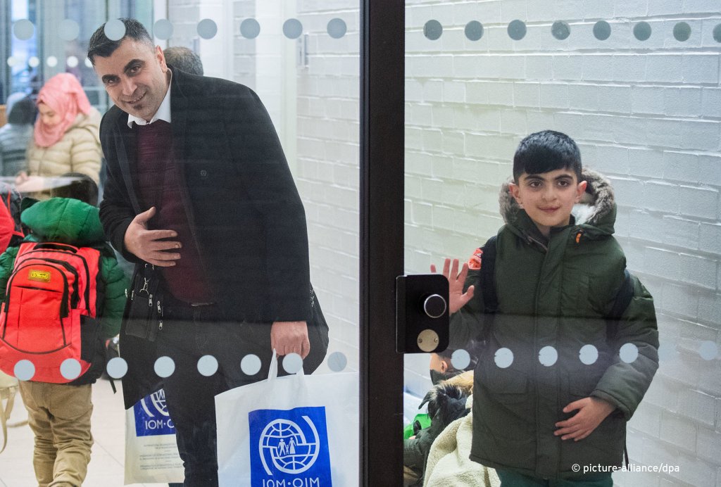 ألمانيا.. وصول عشرات اللاجئين السوريين من تركيا ضمن برنامج إعادة&nbsp;التوطين