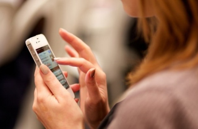 هام: كورونا قد يعيش على الهواتف الجوالة لـ 9&nbsp;أيام